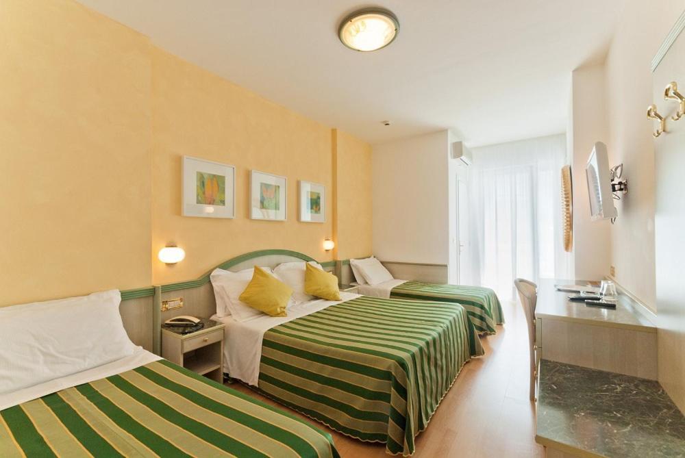 Hotel Montecarlo Bibione Exterior photo